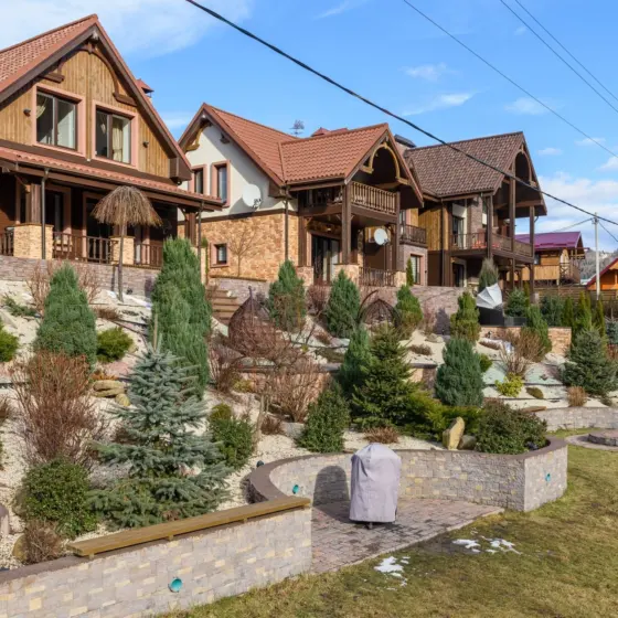 Sloped Front Yard Landscaping Ideas: 12 Stylish, Low-Maintenance Solutions For Any Grade